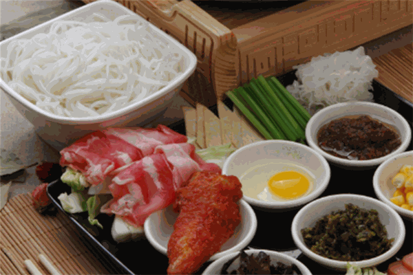 拾味源过桥米线